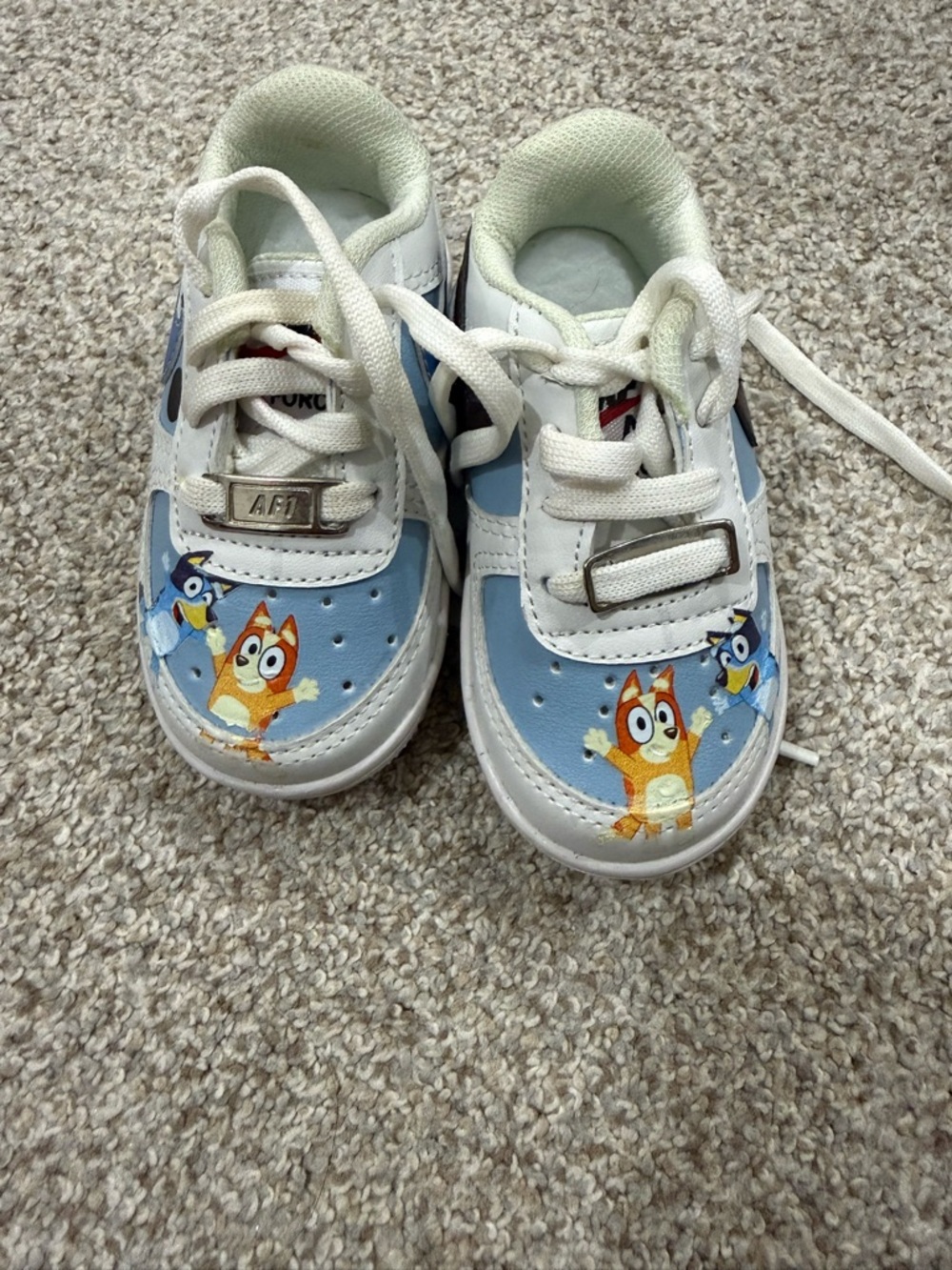 Nike Kids White & Light Blue Bluey Lace-Up Sneakers